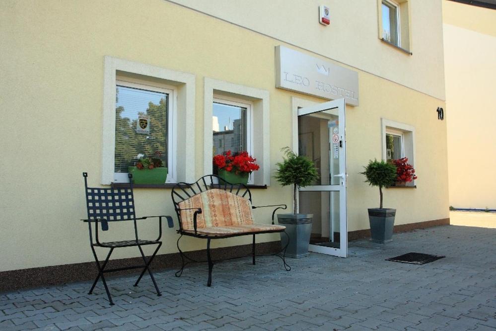 Leo Hostel Posen Exterior foto